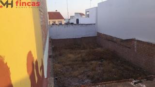 Terreny residencial  Calle calle jaén. Solar urbano mairena del alcor 200mt2