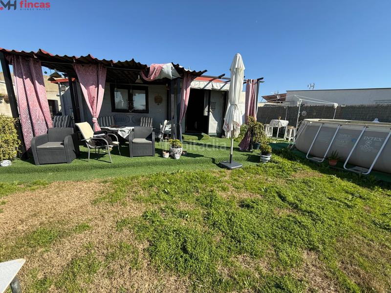 Foto daaeaa4b-7892-4fd7-973b-cc9a345a6978. Haus in calle cantaelgallo 47 in Vista Azul - Consolación Dos Hermanas