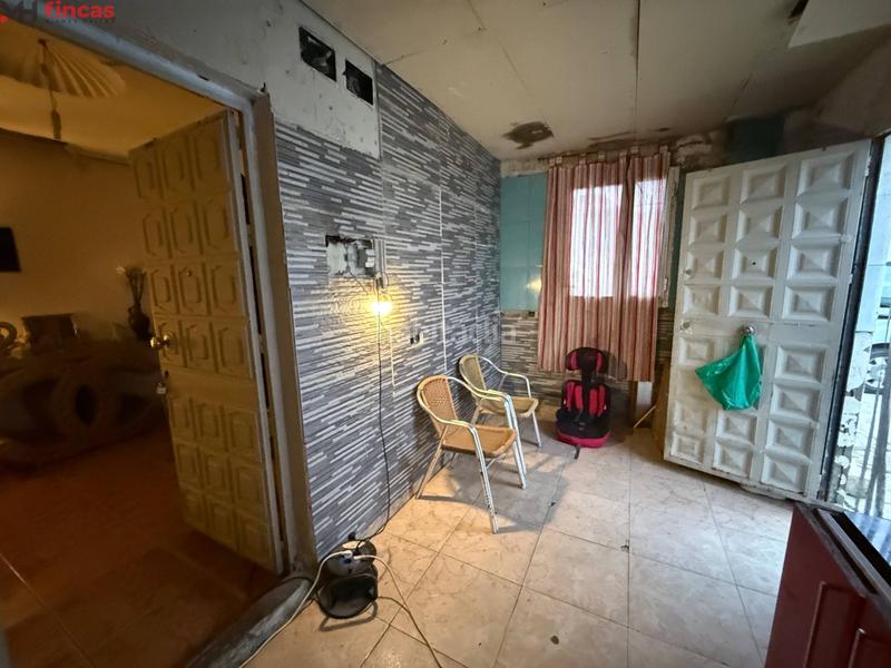 Foto 2b124125-8015-41e3-95b2-eb9238f017e5. Masía parcela de 1.250m en los naranjos, pozo propio, luz y construcciones para reformar en Carmona