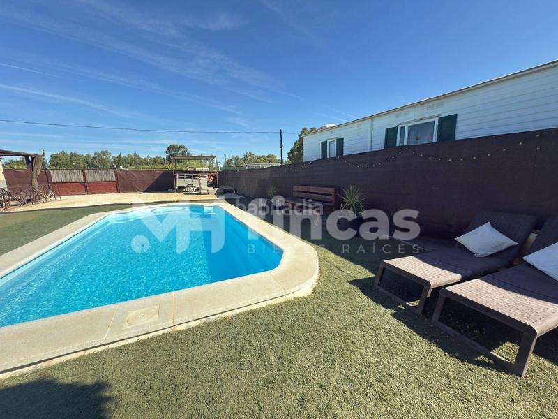 Foto 1b63fe28-ab67-4d77-960e-30a231bca9c6. Masía tu oasis privado por menos de lo que imaginas piscina, jacuzzi y casa de invitados incluidos! en Arahal