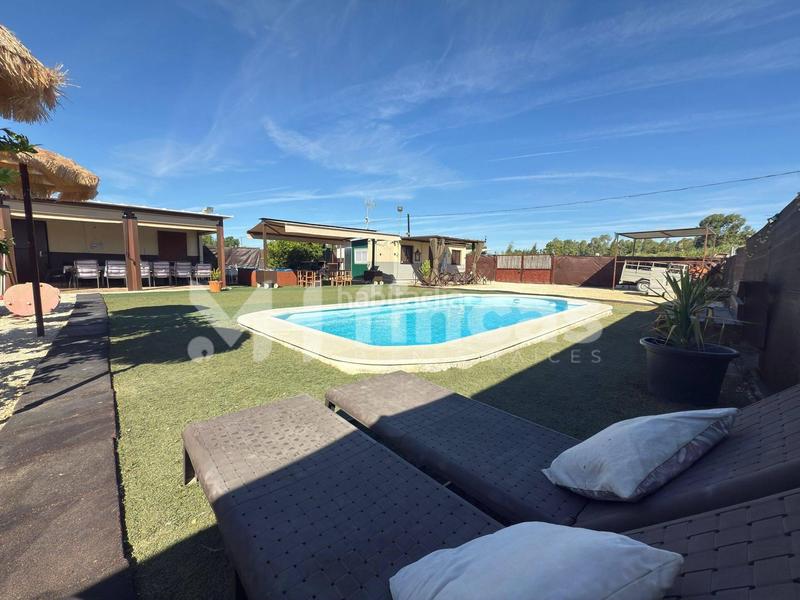 Foto 5d506ccb-6995-4c9c-b583-1c8e1273e5bc. Masía tu oasis privado por menos de lo que imaginas piscina, jacuzzi y casa de invitados incluidos! en Arahal