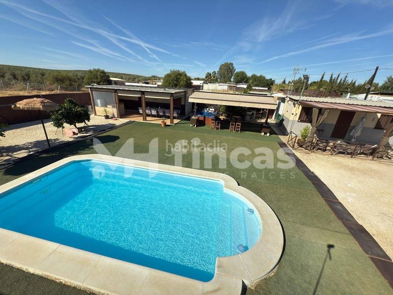Foto 9e684a2f-0ab0-4e39-b9a7-1e590319ba54. Masía tu oasis privado por menos de lo que imaginas piscina, jacuzzi y casa de invitados incluidos! en Arahal