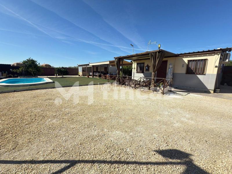 Foto d00c21ed-be4b-4f5a-a53a-55d1ad5a78a5. Masía tu oasis privado por menos de lo que imaginas piscina, jacuzzi y casa de invitados incluidos! en Arahal