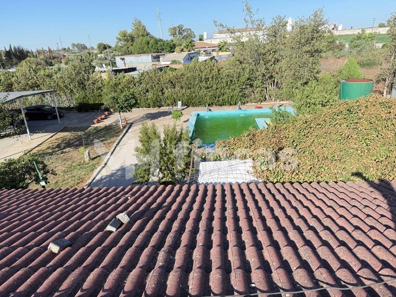 Foto c96d6ec2-9c48-4af0-978c-d6fad4937260. Casale in calle osa mayor 40 in Oromana Alcalá de Guadaira