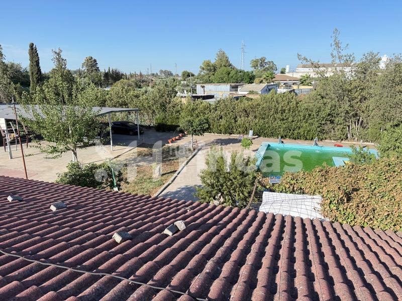 Foto ff3ba8cd-ced9-44e7-b5f4-26c28b73e1eb. Casale in calle osa mayor 40 in Oromana Alcalá de Guadaira