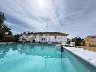 Xalet  Torrepalma 243. Exclusiva en torrepalma  casa reformada con piscina, suite y jac