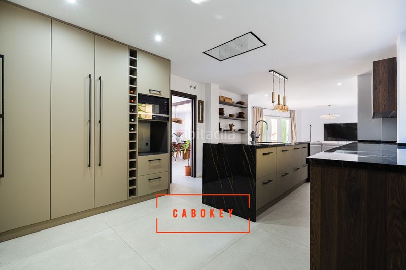 Foto a0a0e132-66b5-435c-ac48-e60fc241a691. Chalet in calle camelia 19b in Villa de Otura