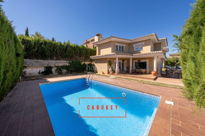 Foto ef4d7f40-c3a0-4b57-bd0d-3a46e55abb7b. Chalet in calle camelia 19b in Villa de Otura