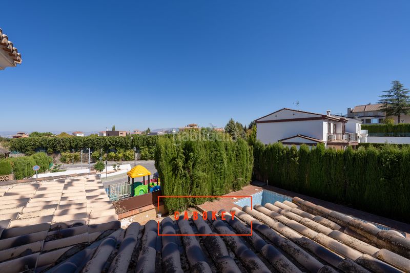 Foto f2d164ca-1bbd-4d75-a2b4-47bd59e8a971. Chalet in calle camelia 19b in Villa de Otura
