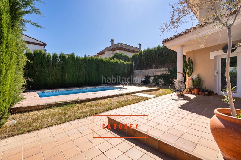Foto fe1a372f-4977-4184-9e31-cd6824aafc12. Chalet in calle camelia 19b in Villa de Otura