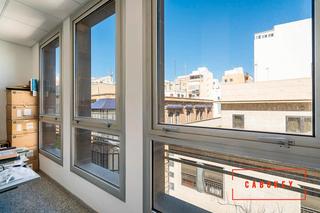 Lloguer Oficina a Calle reyes católicos 10. Cabokey alquila oficina en almeria en ubicacion prime.