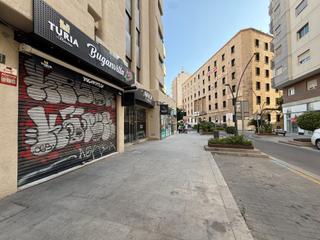Pas-de-porte Local commercial à Calle javier sanz 11. Cabokey traspasa negocio de hosteleria con terrza en pleno funci