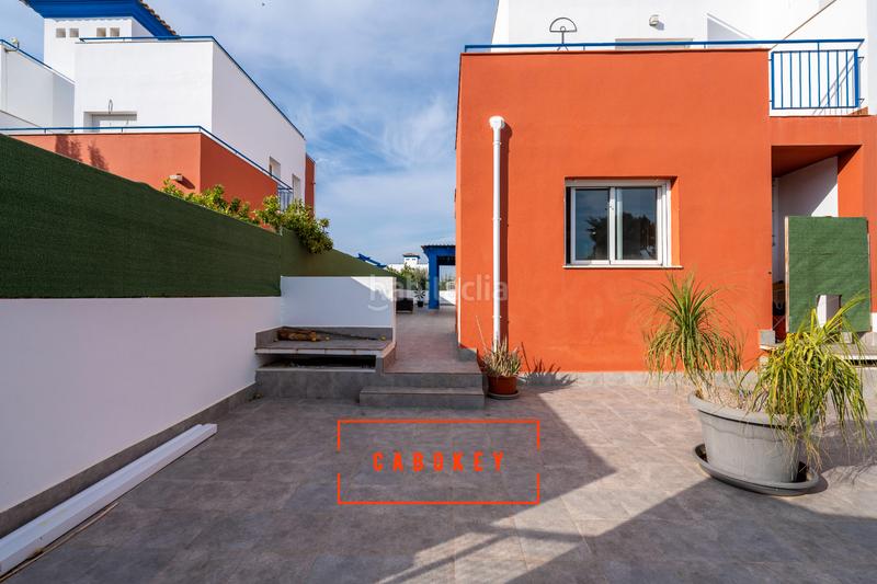 Foto 4f13d70a-11f7-4706-9da7-c182e9f1c96a. Chalet in avenida alhambra 6 in Lomas del Mar Vera