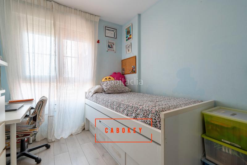 Foto 437a9cc7-95dd-4ac8-96bb-f782f75fff74. Attique dans calle felipe ii 54 dans San Luis Almería