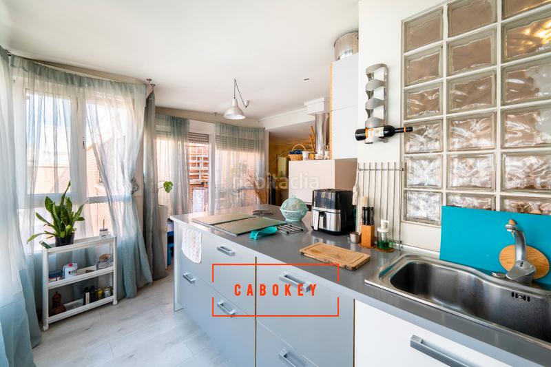 Foto 494ff5c7-31d7-41ea-bbb6-a9e03bfea51a. Attique dans calle felipe ii 54 dans San Luis Almería