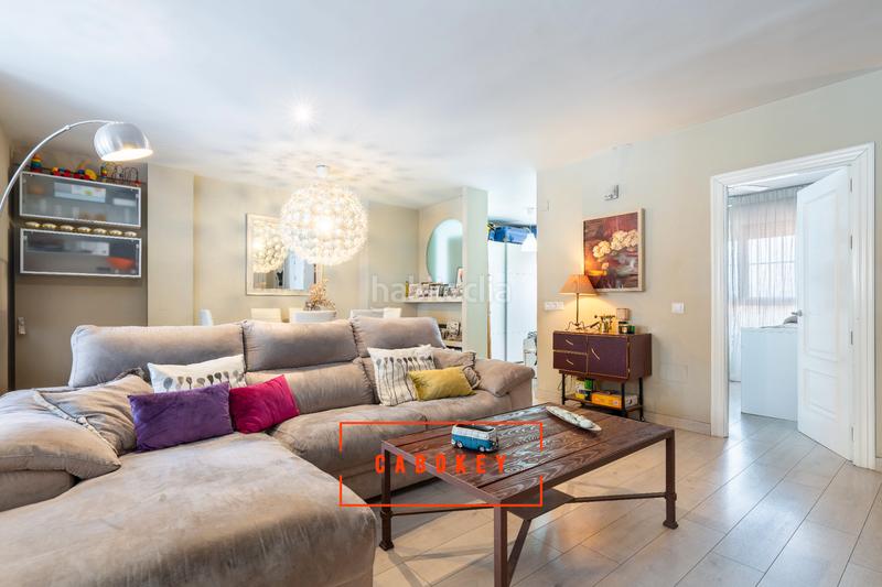 Foto 69af4a61-b623-4d20-b7d8-1cd21edb4f3d. Attique dans calle felipe ii 54 dans San Luis Almería