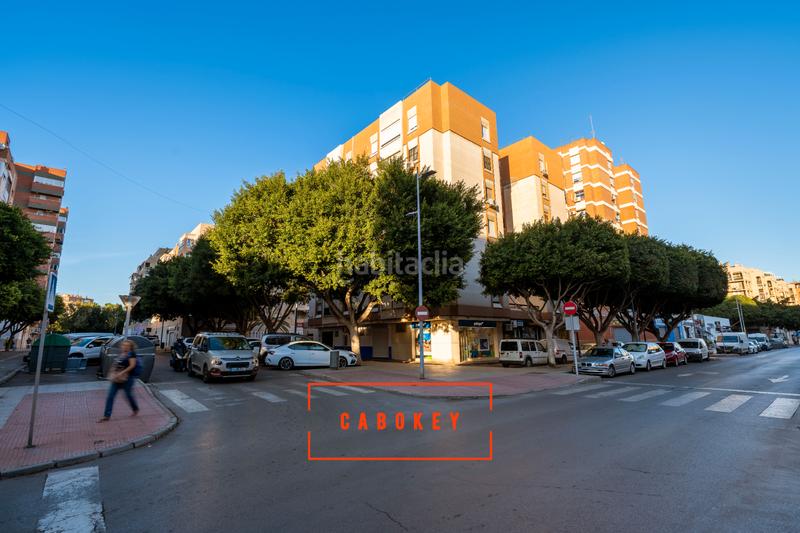 Foto 89217b33-30af-48c4-8ea2-fcaa60972626. Appartamento in calle arenys de munt 10 in San Luis Almería