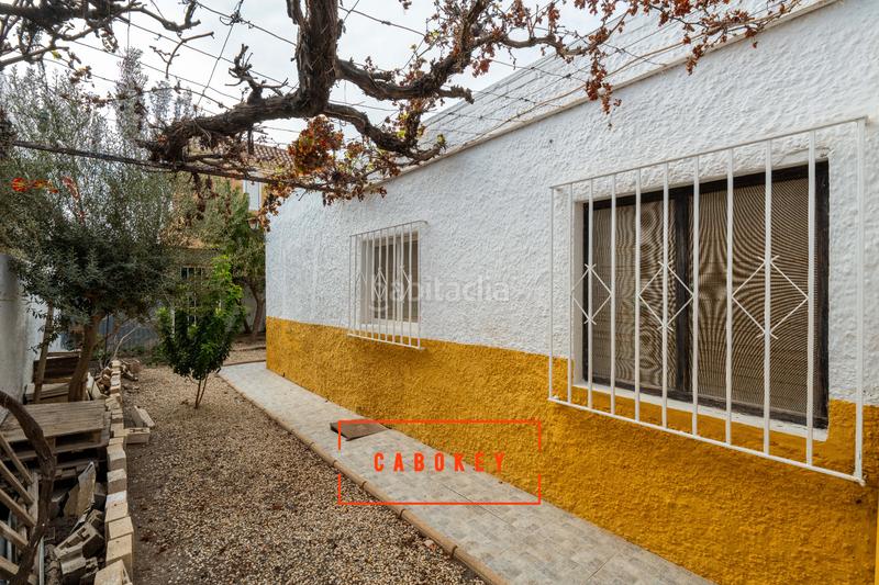 Foto 02007dc4-6c7f-4135-864a-ba612d47e42e. Chalet dans calle dickens 12 dans Costacabana - Loma Cabrera Almería