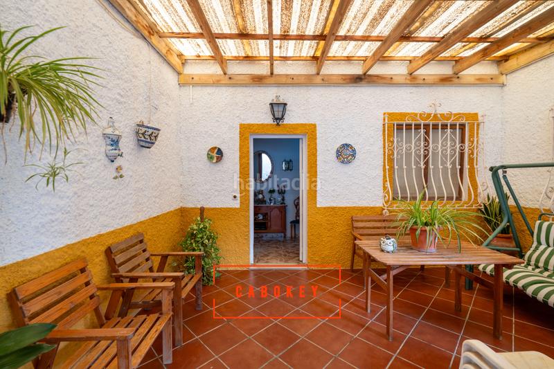 Foto 1cb5b248-fe59-4467-bf7c-b8cf140c0de4. Chalet dans calle dickens 12 dans Costacabana - Loma Cabrera Almería