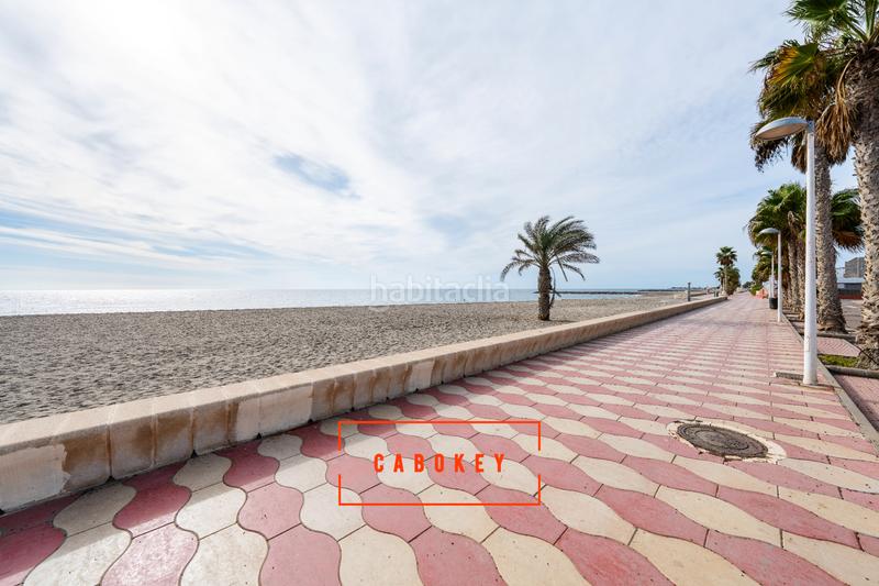 Foto 3192ab5a-22fb-4732-a282-8b181bc8cf2d. Chalet dans calle dickens 12 dans Costacabana - Loma Cabrera Almería