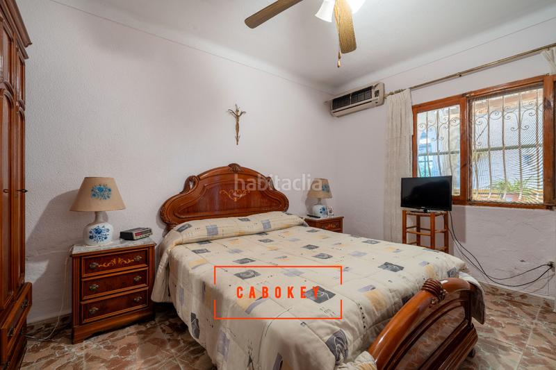 Foto 600812e7-f302-4cad-acc4-3bec64151a48. Chalet dans calle dickens 12 dans Costacabana - Loma Cabrera Almería