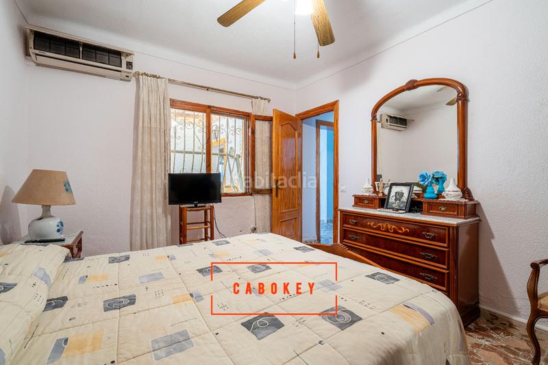 Foto addf8990-b0e5-4664-94c6-fde864fc9da6. Chalet dans calle dickens 12 dans Costacabana - Loma Cabrera Almería