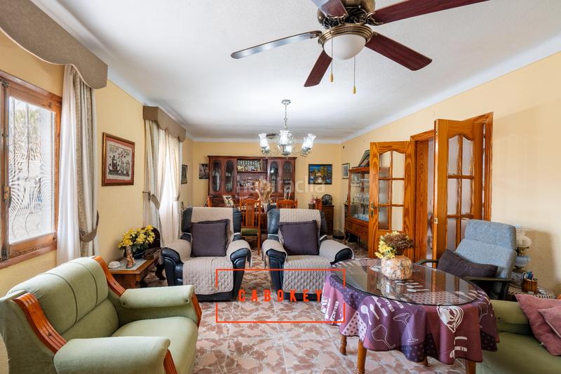 Foto cad5265b-a138-4622-9cec-c3d27c6e909e. Chalet dans calle dickens 12 dans Costacabana - Loma Cabrera Almería