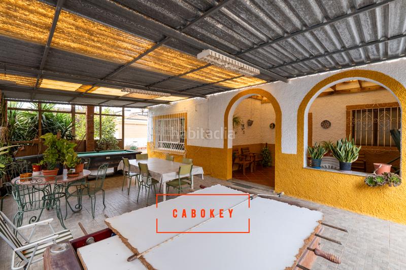 Foto cf548d14-3568-4536-994f-09870cdfc121. Chalet dans calle dickens 12 dans Costacabana - Loma Cabrera Almería