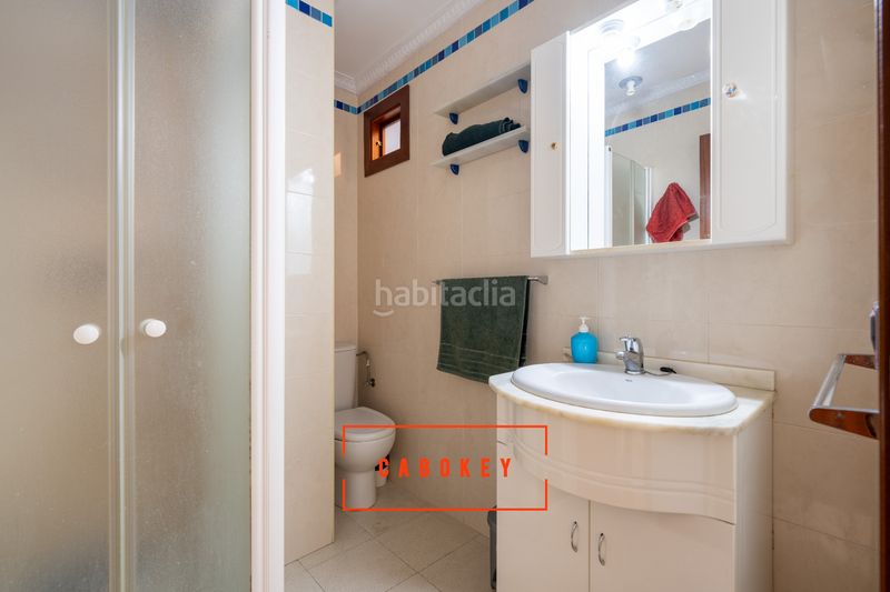 Foto 4d089635-7503-472e-a547-595fa695b6ae. Pis a calle real 101 a Centro Almería