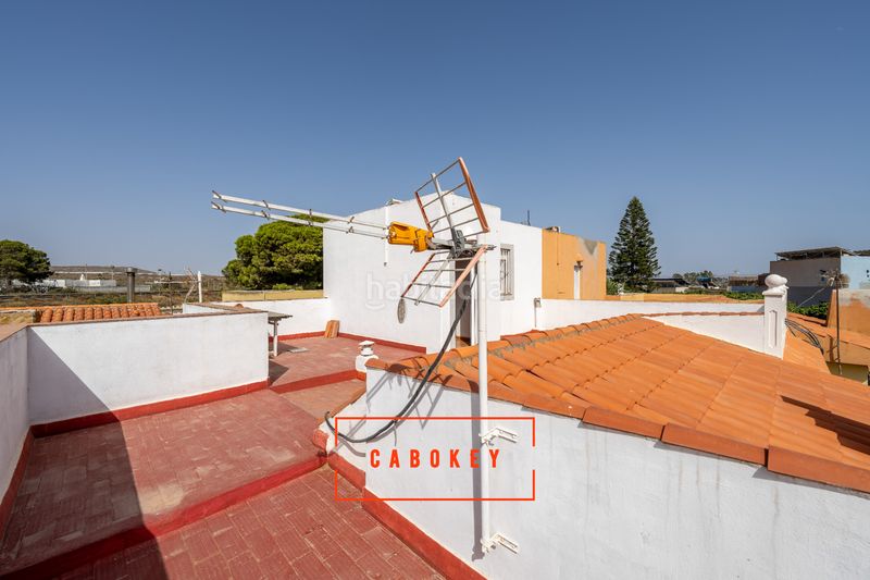Foto b53787d1-8ffc-4f64-a9fb-ec39b9956563. Reihenhaus in camino de la espuela 54 in Retamar Almería