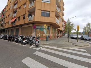 Geschftsraum in Rocafonda. Local comercial de 356m2 en esquina, gran visibilidad. rda rafae