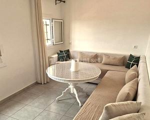 Pis a Cerdanyola Sud. Pack 2 pisos reformados en venta con inquilino, 60m, 2dorm