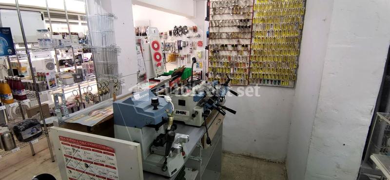 Foto 818f5163-cb8e-41fe-a8f2-6aec438dd8e5. Locale commerciale in Cerdanyola Sud Mataró