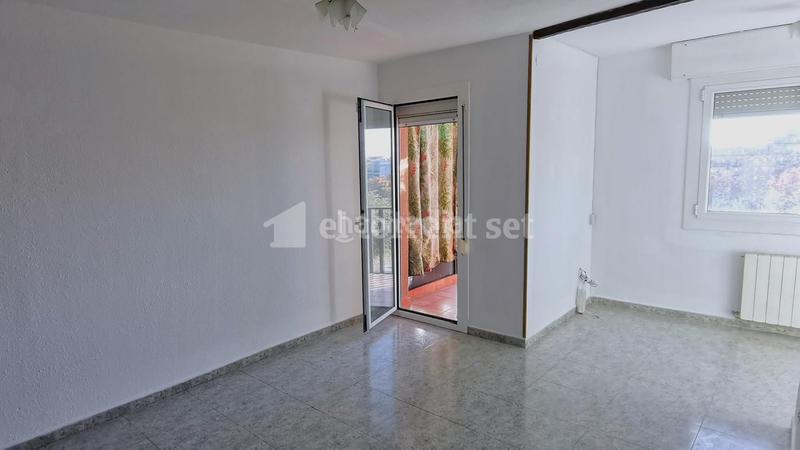 Foto 5979b8eb-2535-4c3a-8cb8-60e58496fa10. Flat in Cerdanyola Sud Mataró