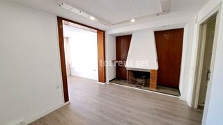 Pis  Camí ral de la mercè. Piso en mataró centro. 86m, 3 dorm. sin ascensor