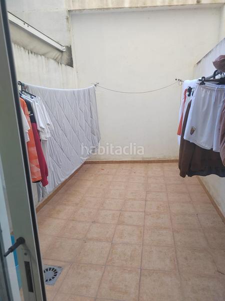 Foto eb2f3d8d-4e44-4b0c-8c51-ad76ef61f36b. Rent business premise in calle angel 31 in Centro Elche / Elx