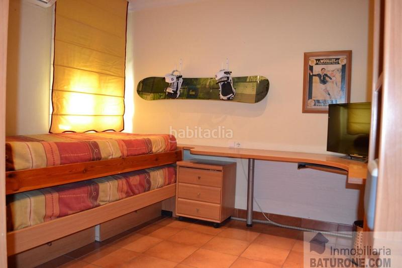 Foto b0454e7a-e856-45e8-962f-1538a436788b. Chalet  en Camposoto - Gallineras San Fernando