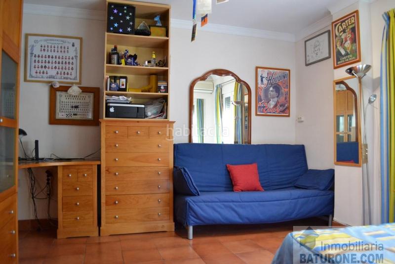 Foto d07e84af-dbaa-4b67-b2a0-59c1031be5d3. Chalet  en Camposoto - Gallineras San Fernando