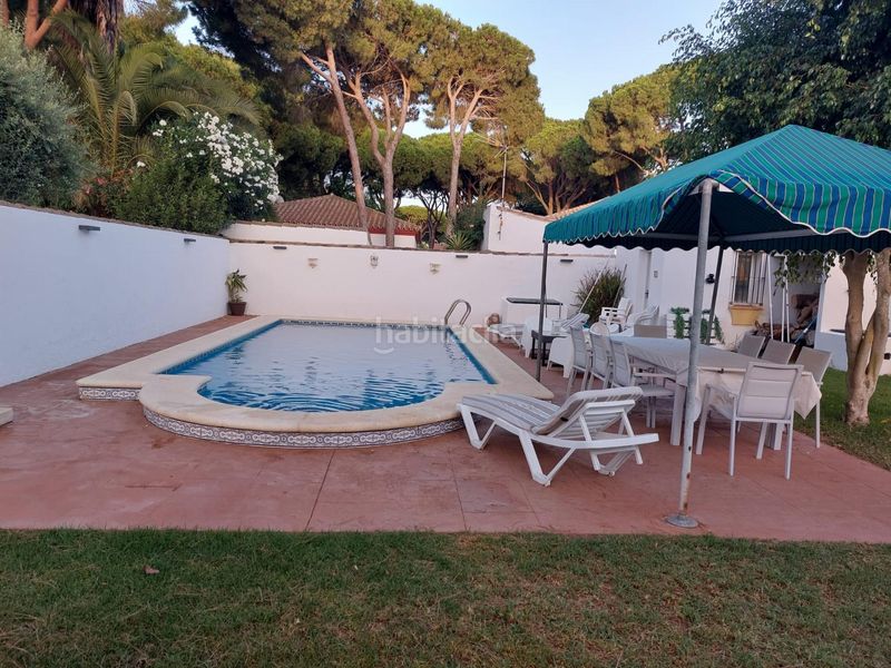 Foto b2aca0e3-8185-49c2-87f2-94679f0bd65c. Xalet amb calefacció aparcament piscina a Los Gallos Chiclana de la Frontera