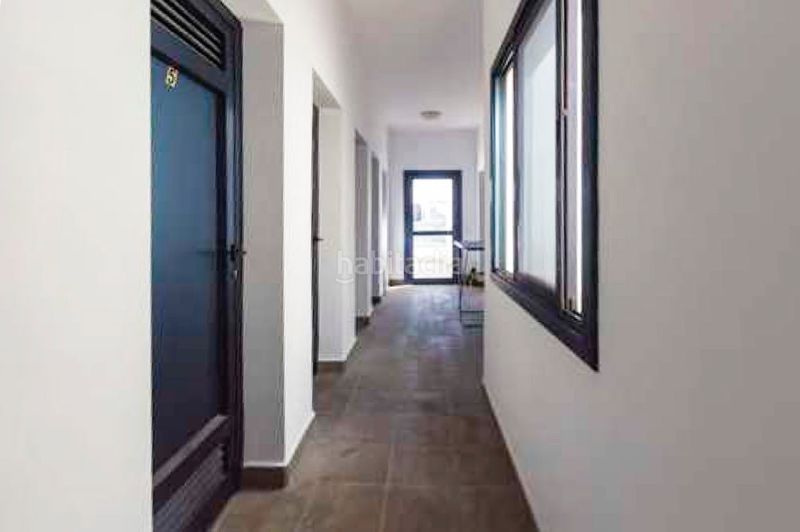 Foto b29e3458-e417-4540-ab1d-268e5c0e3e2f. Edificio in Barlovento
