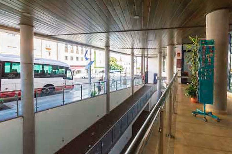 Foto d44cd53c-c49d-4555-9c19-f81c6c2c0a11. Edificio in Barlovento