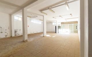 Local Comercial a Calle Simon Rueda