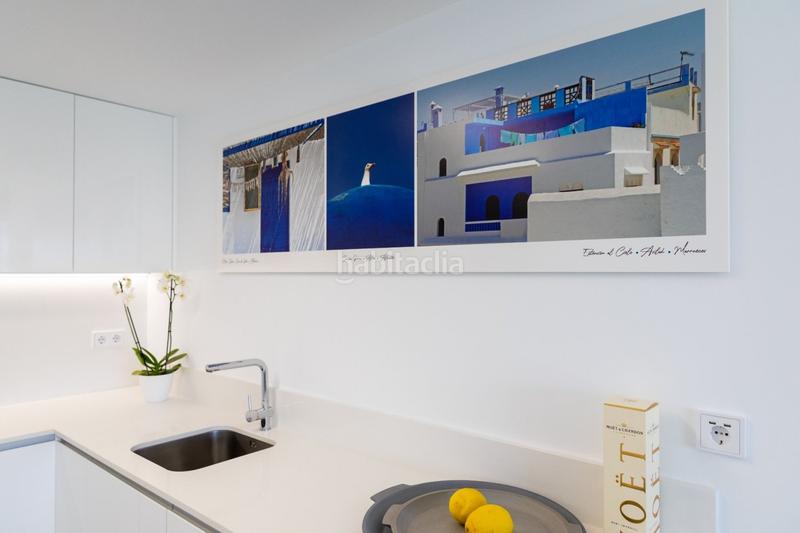 Foto 7568fa6e-42e9-43f6-a9d0-0522dddb822a. Apartamento  moderno con vistas impresionantes al mar en gran alacant en Santa Pola