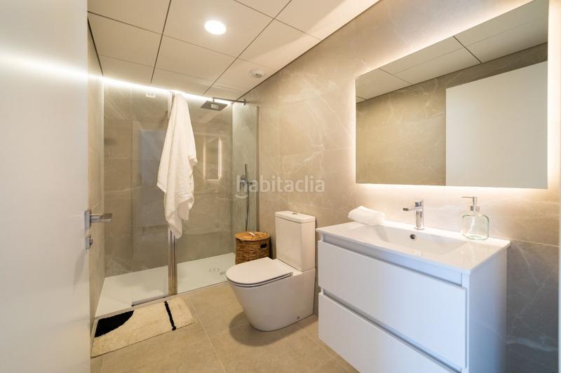 Foto a5090d11-80c0-4e9b-ad8f-dc8411177c24. Apartamento  moderno con vistas impresionantes al mar en gran alacant en Santa Pola