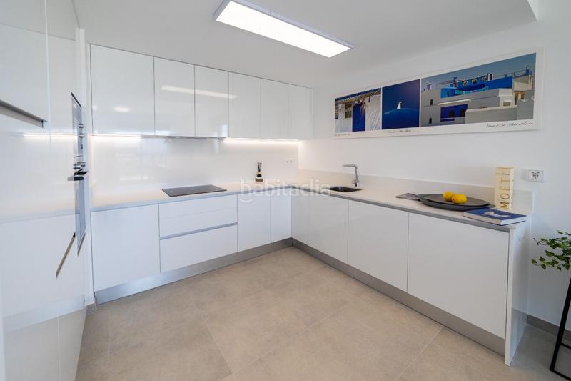 Foto f6a169a1-2631-4157-afd3-6cb7e6633d2c. Apartamento  moderno con vistas impresionantes al mar en gran alacant en Santa Pola