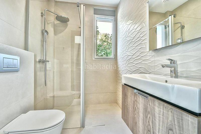 Foto 2ca0e87d-a838-4a41-b16e-cd7b522ae6a3. Chalet extraordinario chalet en primera linea de playa en Calp