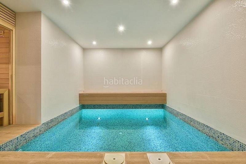 Foto 3f351ba6-86e1-4eb2-a64f-02738a5a753c. Chalet extraordinario chalet en primera linea de playa en Calp