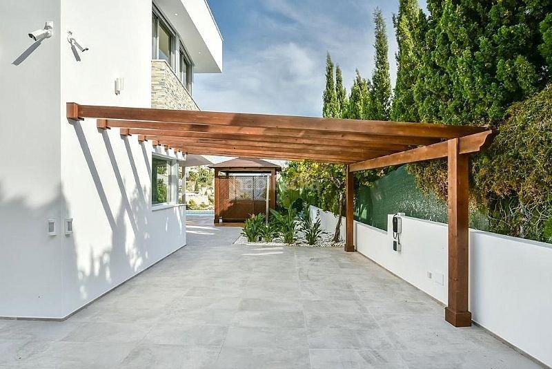 Foto 9b1b1d1a-1f2c-4390-8bc8-ef738b0a2e4b. Chalet extraordinario chalet en primera linea de playa en Calp