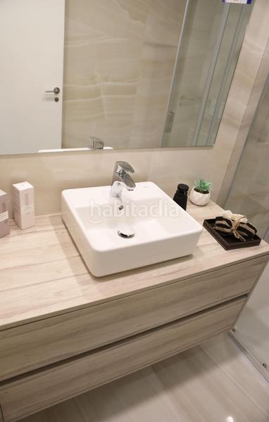 Foto 852783cb-a330-4715-b5a2-a238812f7fc3. Apartament amb calefacció aparcament piscina a Playa Poniente Benidorm