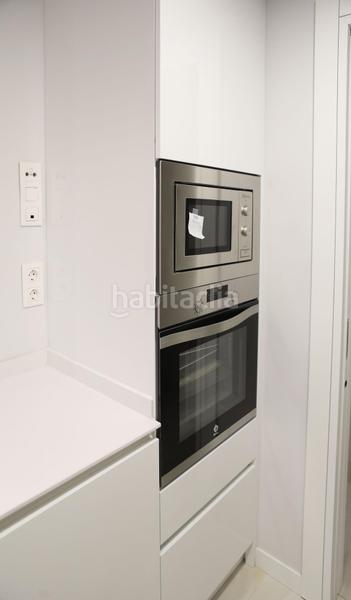 Foto de30a37a-54c9-4df5-b933-0c91caabd884. Apartament amb calefacció aparcament piscina a Playa Poniente Benidorm